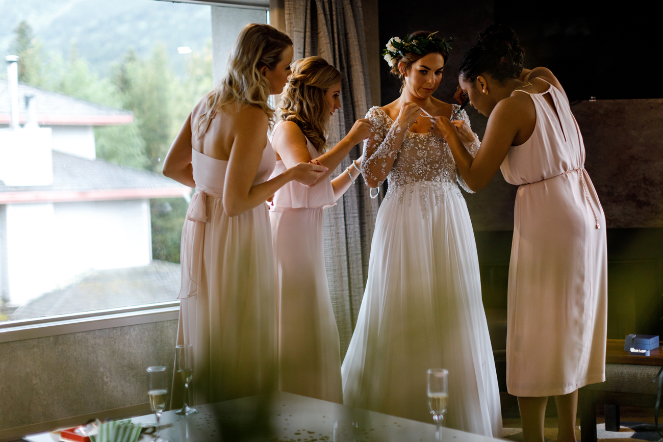025-calgary-wedding-photographers.jpg
