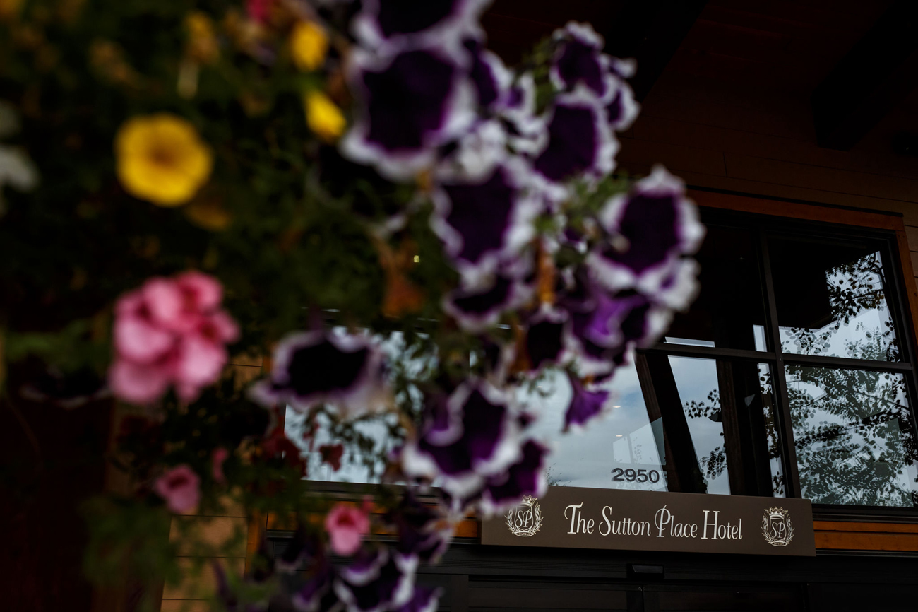 002-revelstoke-wedding-photographer.jpg