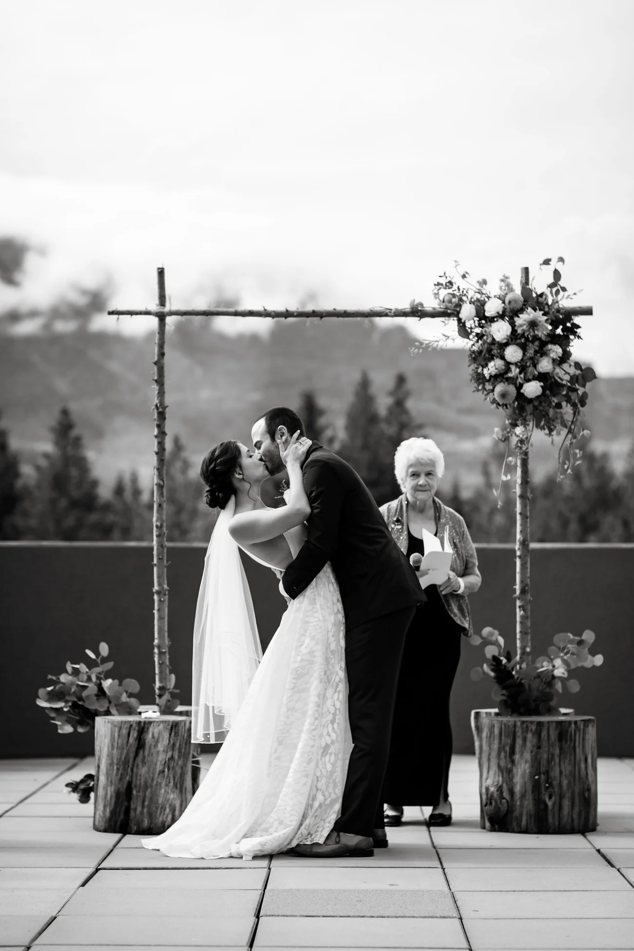 074-revelstoke-wedding-photographer.jpg