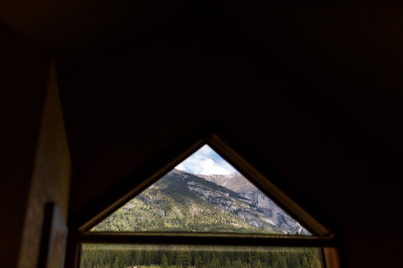 343-kendalandkevinphotographygettingready.jpg