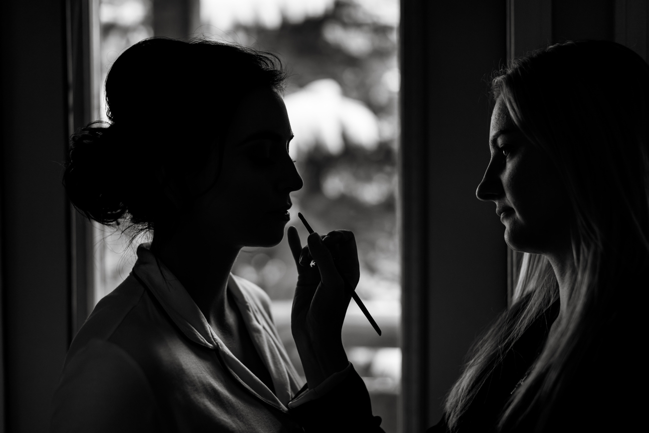 377-kendalandkevinphotographygettingready.jpg