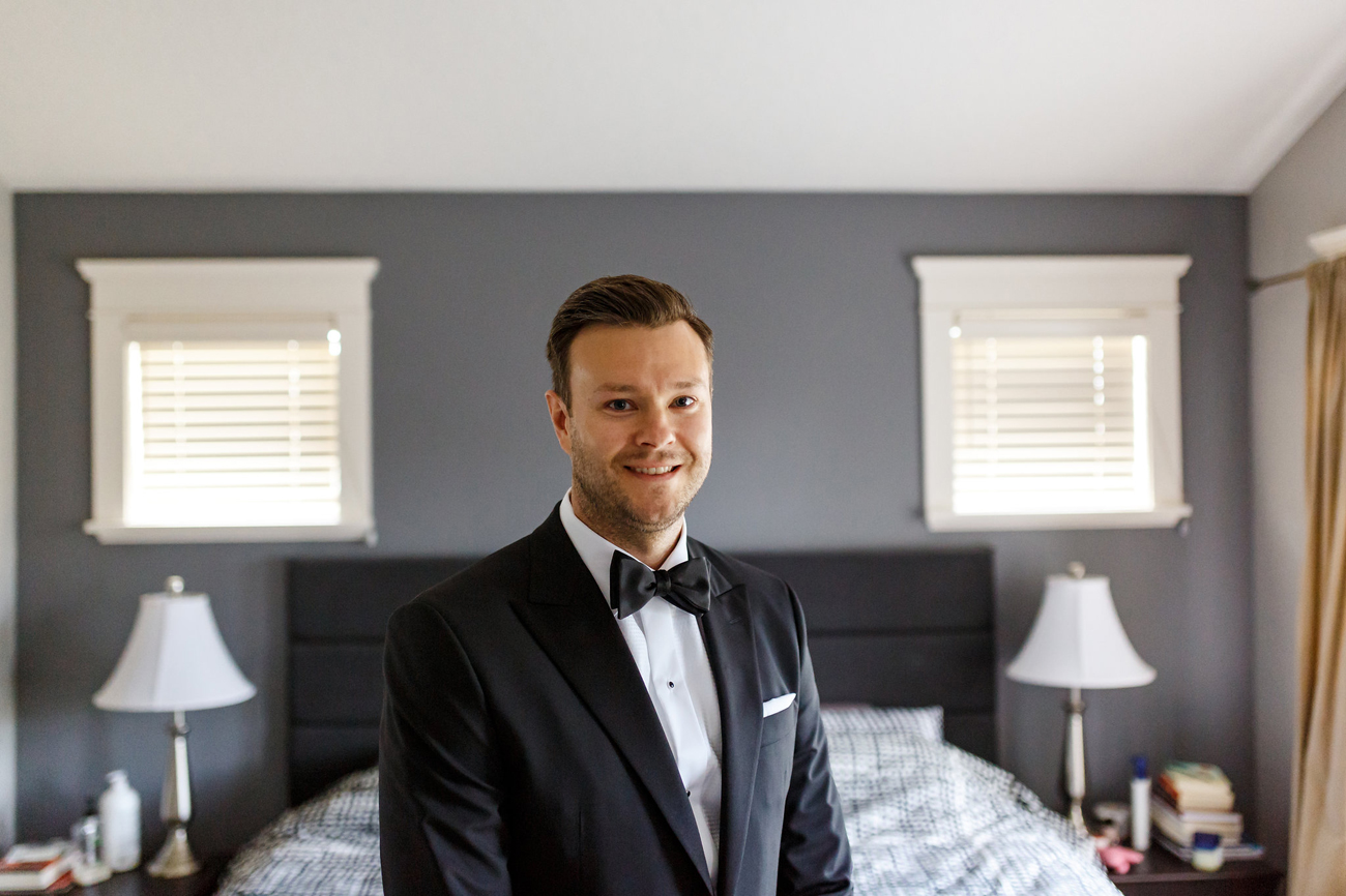 418-kendalandkevinphotographygettingready.jpg