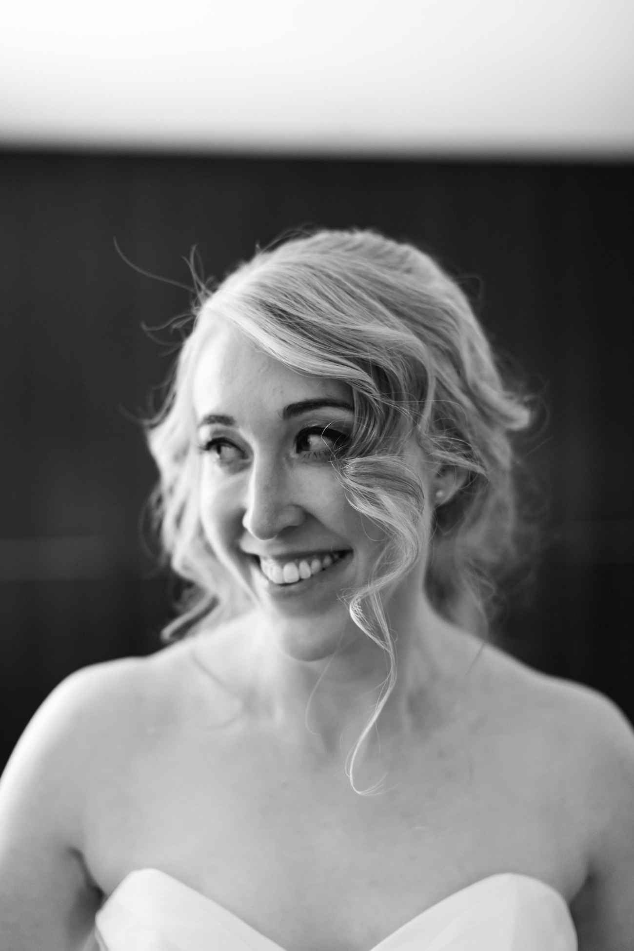 505-kendalandkevinphotographygettingready.jpg