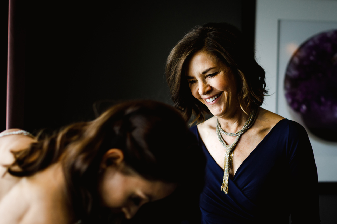 543-kendalandkevinphotographygettingready.jpg