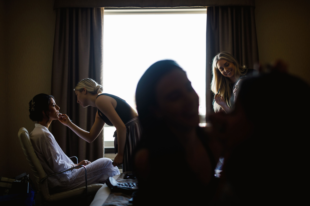 585-kendalandkevinphotographygettingready.jpg