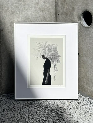 てぃんくる ロウきゅーぶ版画 CHERRY BLOSSOM GRADUATION Bullfinch and weeping cherry blossoms (1834) by Katsushika