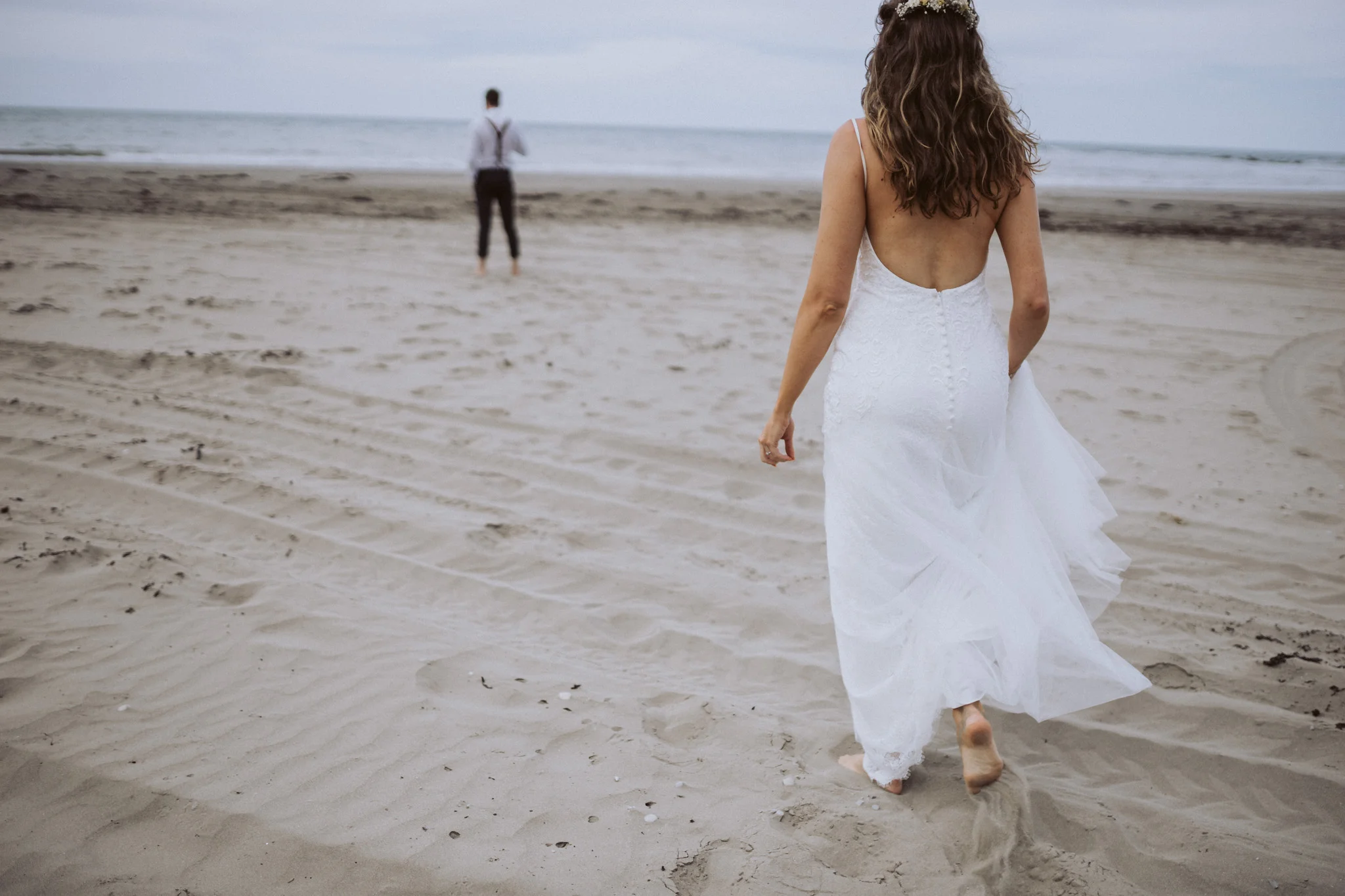  Cliff top elopement 