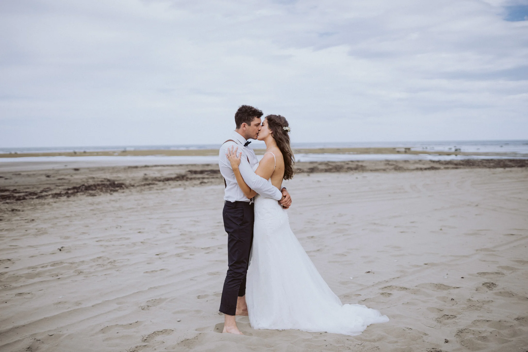  Cliff top elopement 