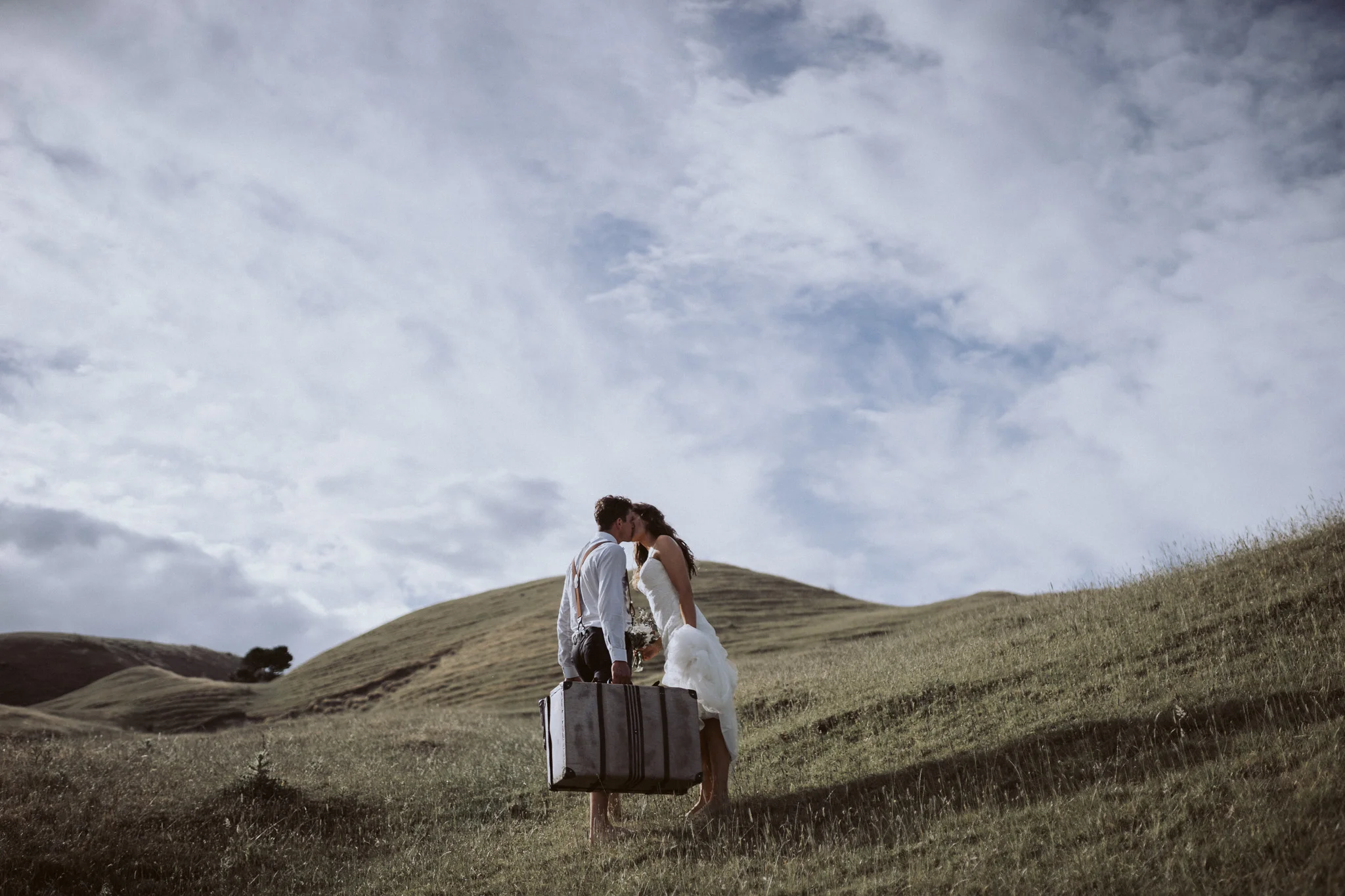  Cliff top elopement 
