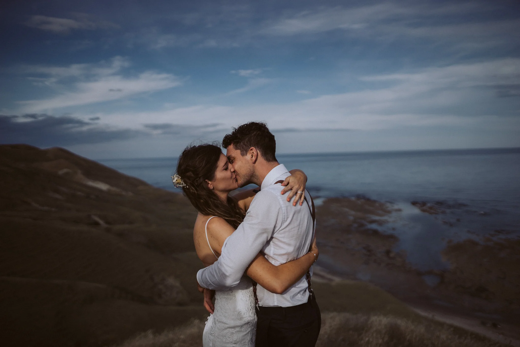  Cliff top elopement 