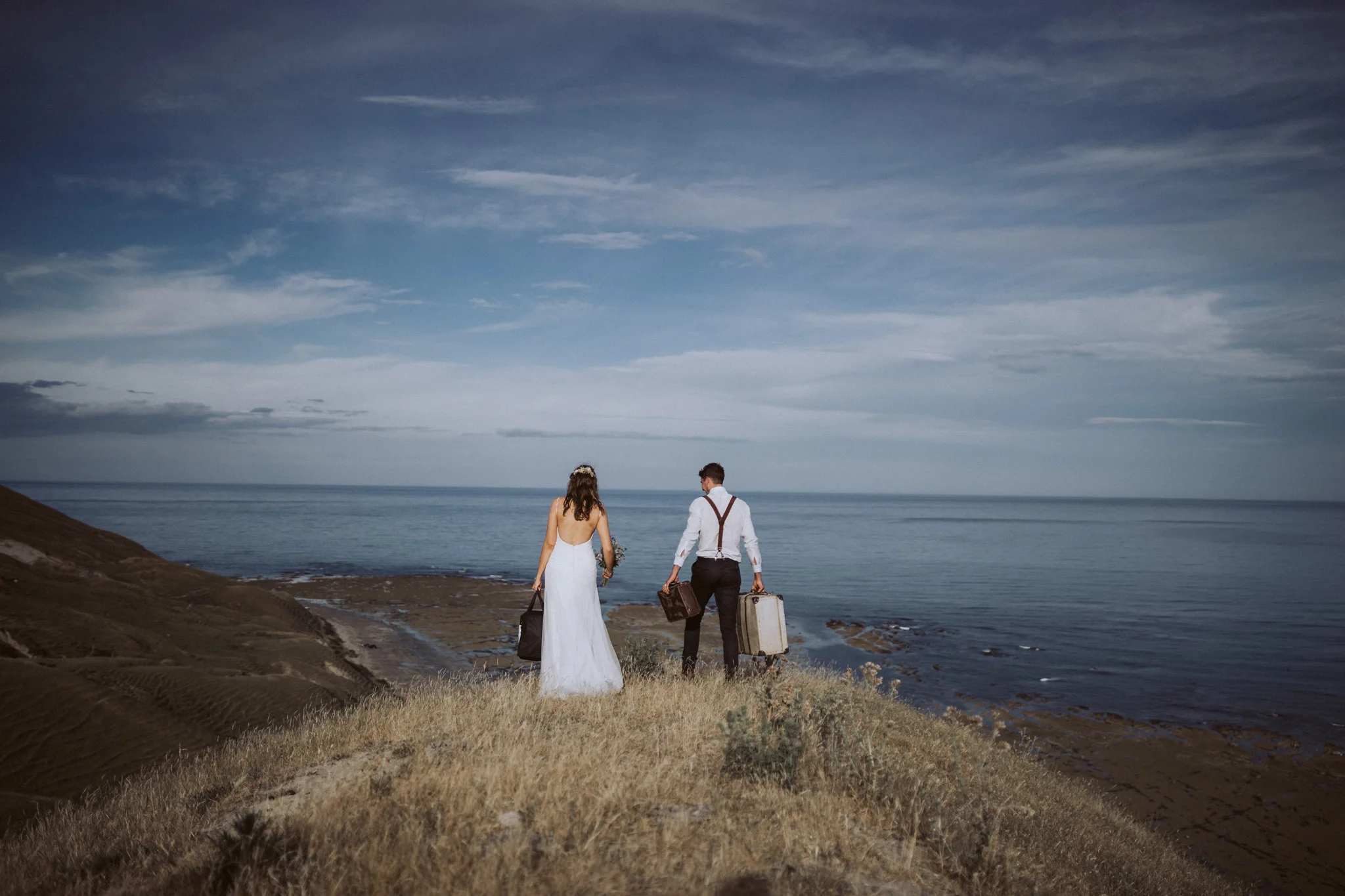  Cliff top elopement 