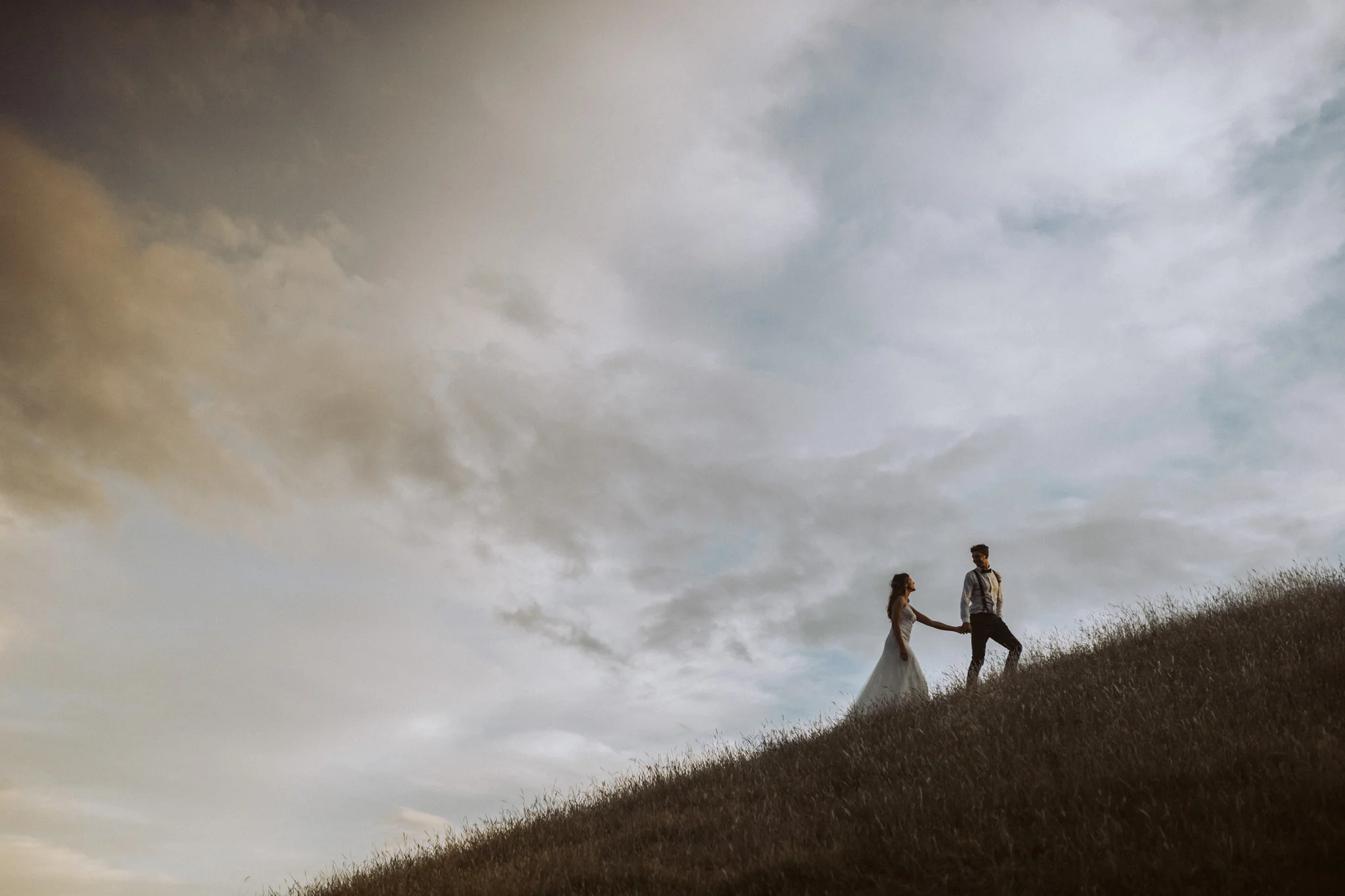  Cliff top elopement 
