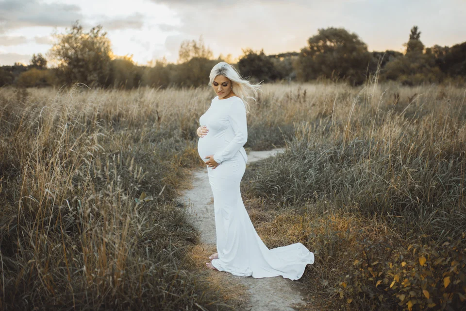 Hayley maternity shoot