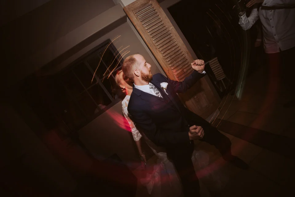 Sarah + Andrew // The Milk Station