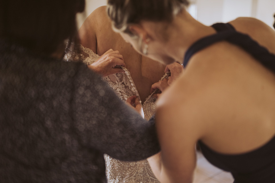 Victoria + Sam // Brackenbridge Estate