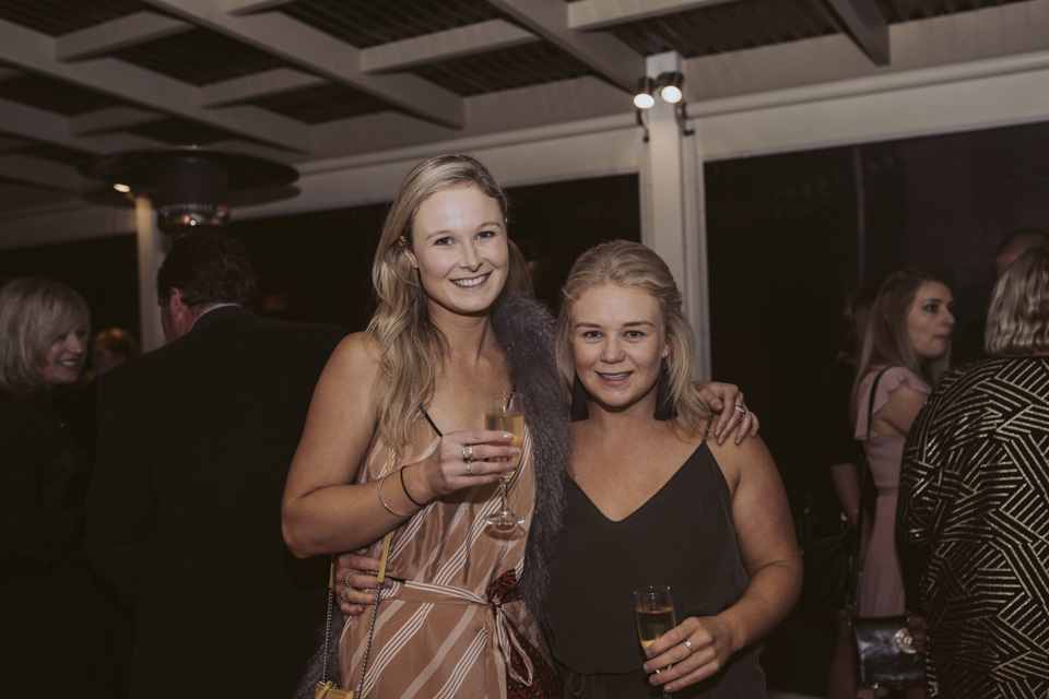 Victoria + Sam // Brackenbridge Estate