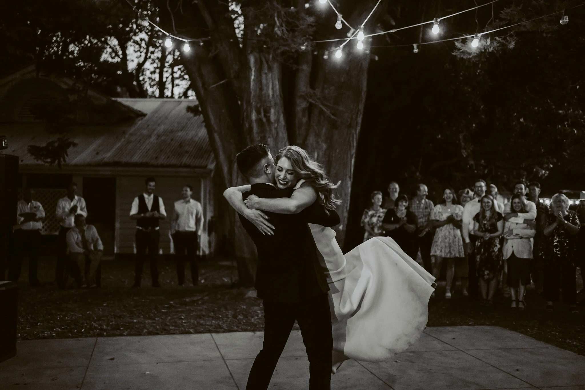 David and Natalie's summer stunner wedding at Rose &amp; Smith