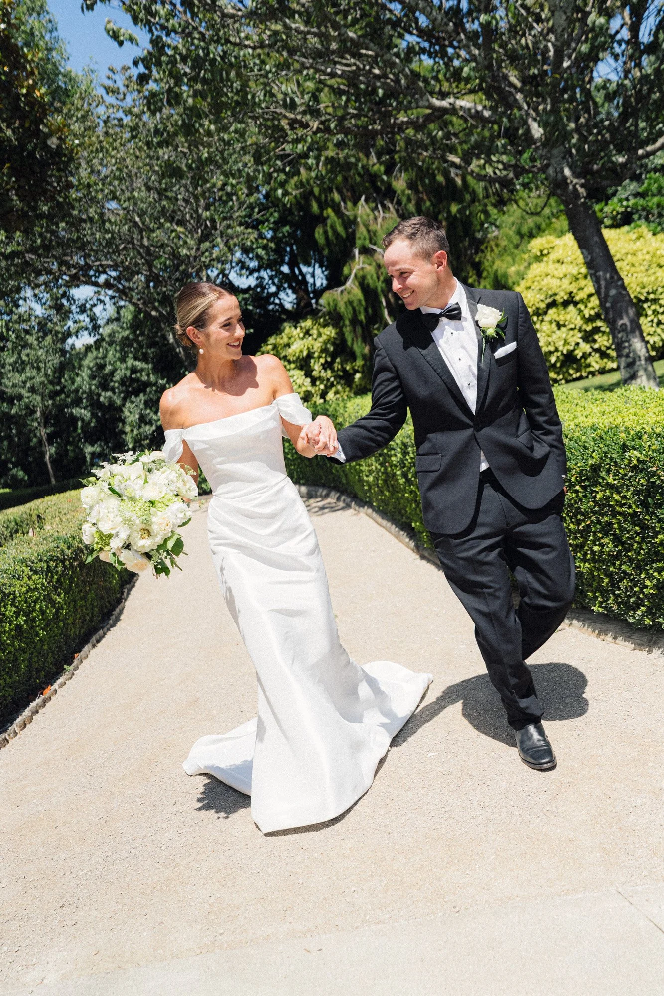 Sophie and Nick’s whanganui wedding with flagship events