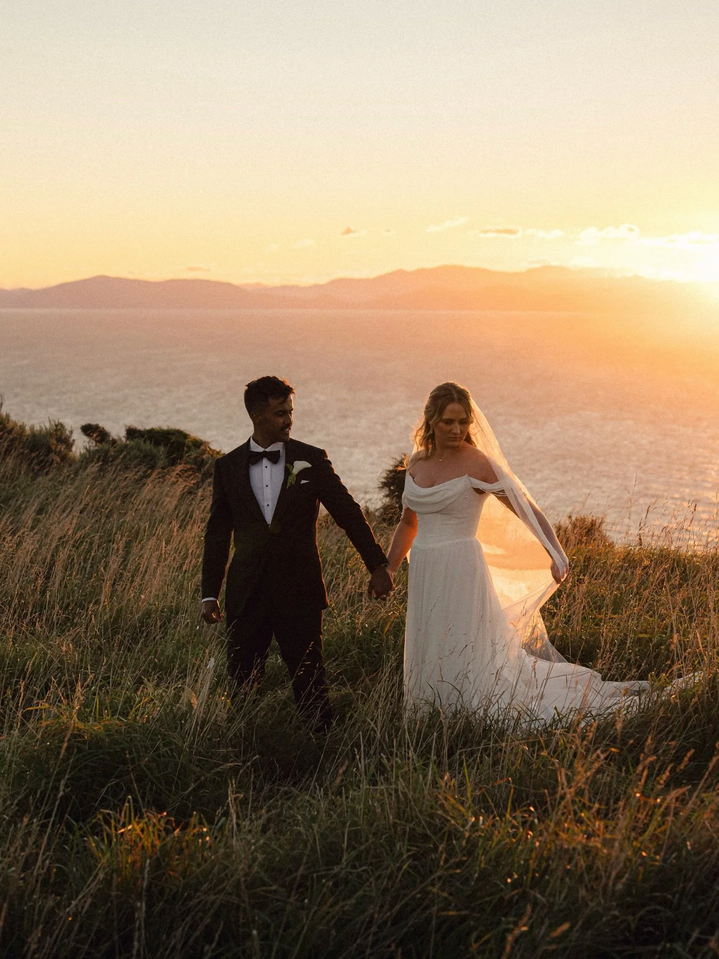 Welcome to the love club Hayley &amp; Chey 🥂 
From Sri Lanka to the Wellington coast.

Cracker wedding day out at @boomrocklodge before the weekend of wild weather came sailing into Wellington. 
Big props to the team at Boomrock and Celebrant/MC mas