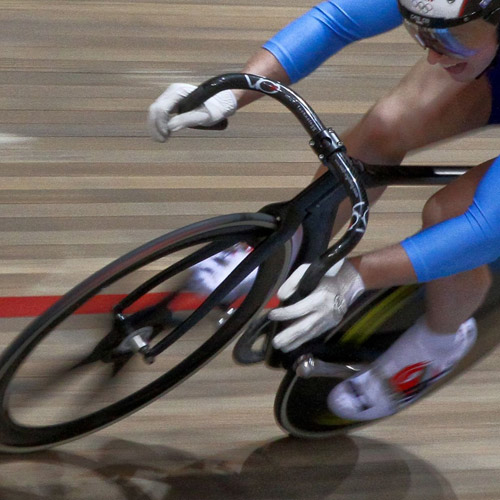 TRACK CYCLING - Maximum power.