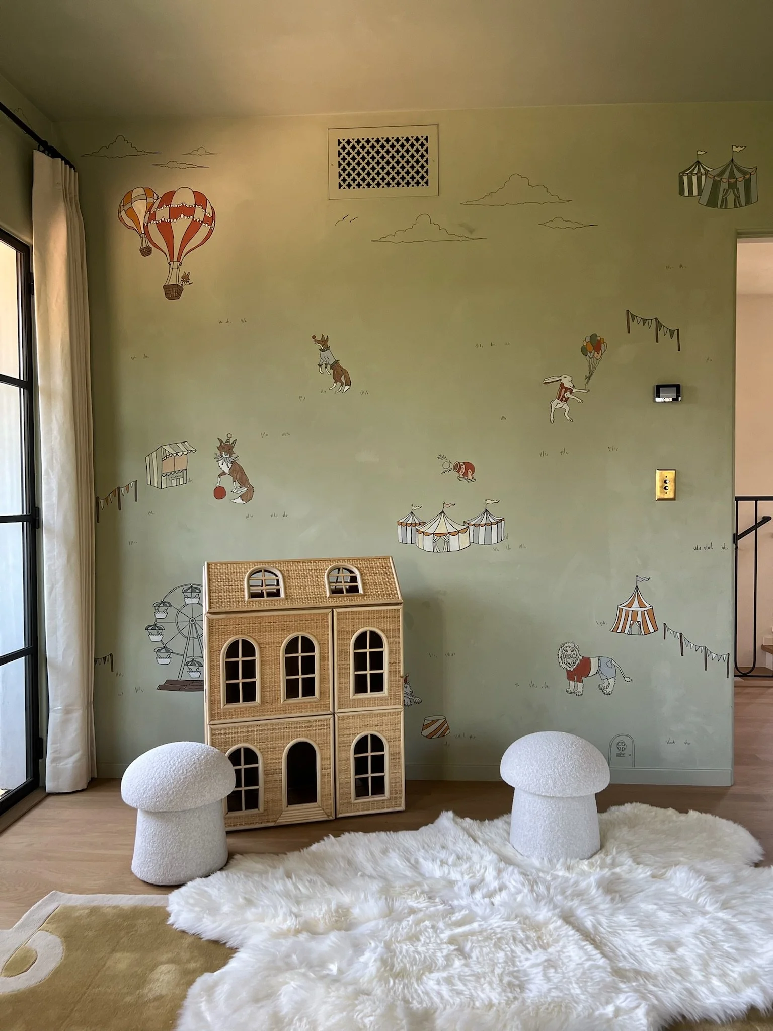 Mural - Sarah Sherman Samuel x Mandy Moore — Sammy Hauschild