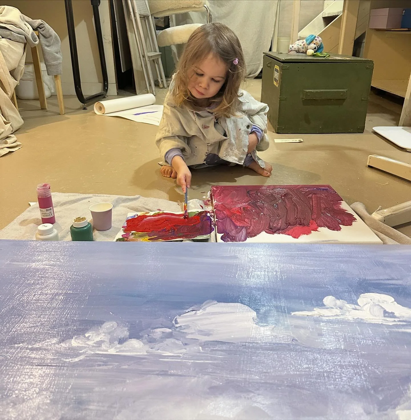 my little sidemouth focused painter chick 🥰💜