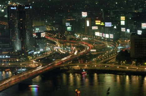  Cairo at Night, Domestic Tourism I series, 2005, C-print, 75 x 50 cm 