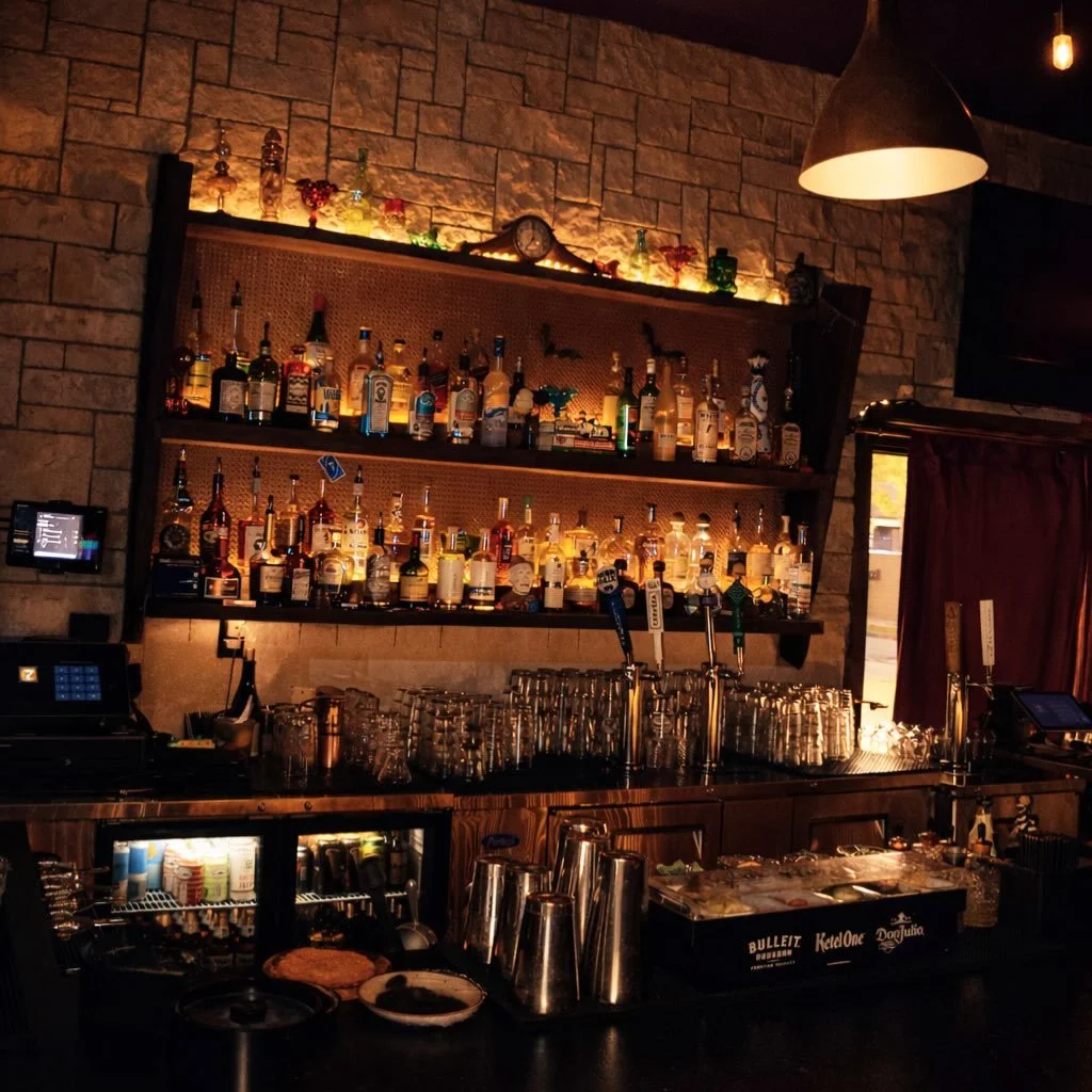 Need Friday night plans? This and @gradyzant could be your view, playing 9pm-close!