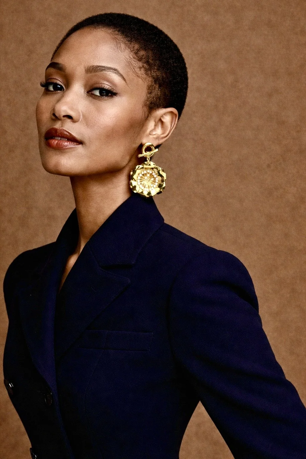 dbTWO WAY FLEUR Toggle Earring