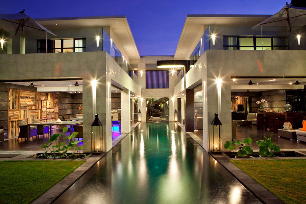 Luxurious-Home-Completed-With-White-Lighting.jpg