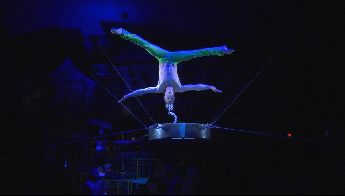 circus1.jpg