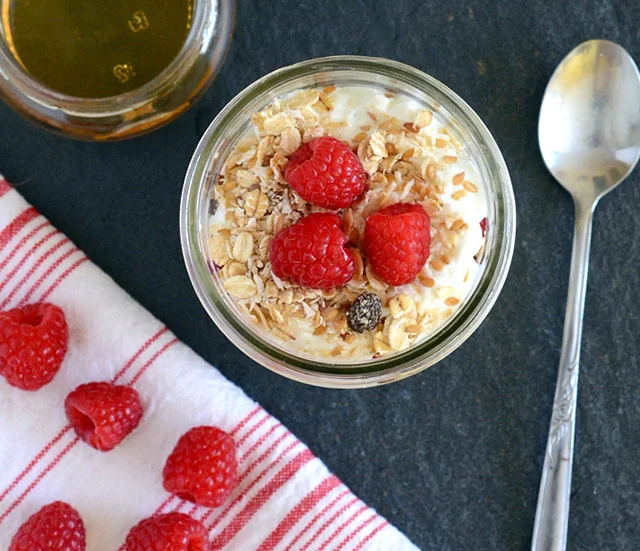 raspberry-breakfast-parfait-2