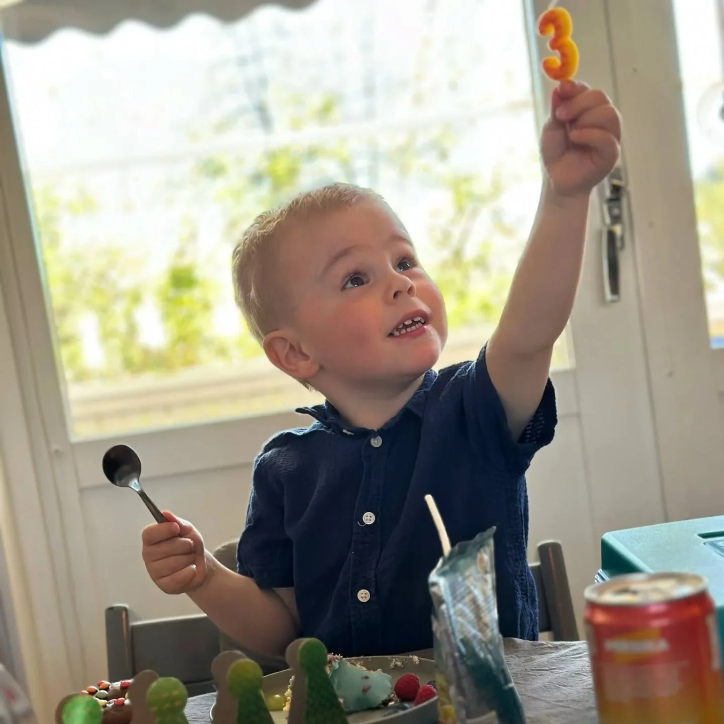 Idag fyllde v&aring;r &auml;lskade Alvar 3 &aring;r &hearts;️&hearts;️&hearts;️&hearts;️&hearts;️🎉🎉 #v&aring;r&auml;lskadepojk