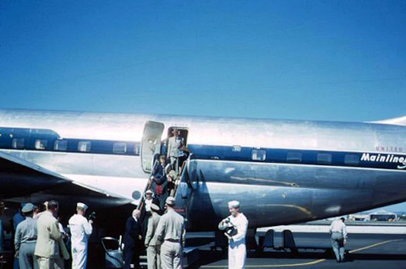 Arrival of Elbert Thomas, new High Commissioner of US Trust Territories, January 27, 1951. Margo Duggan Collection, 1949-1954; Pacific Collection, University of Hawaii-Manoa Library (used with permission)