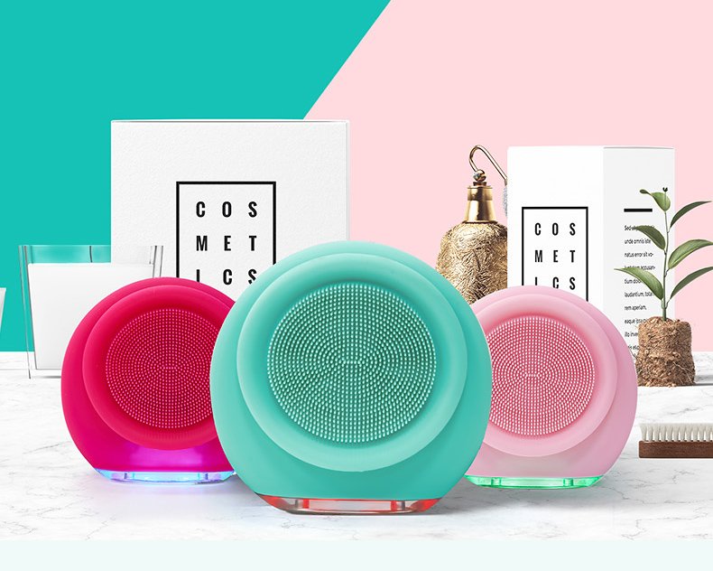 Facial Cleansing Brush