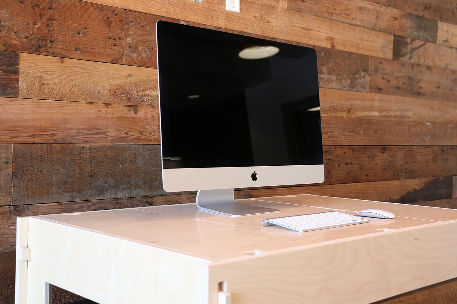  Storage-Top Desk for Mac with 27" iMac 