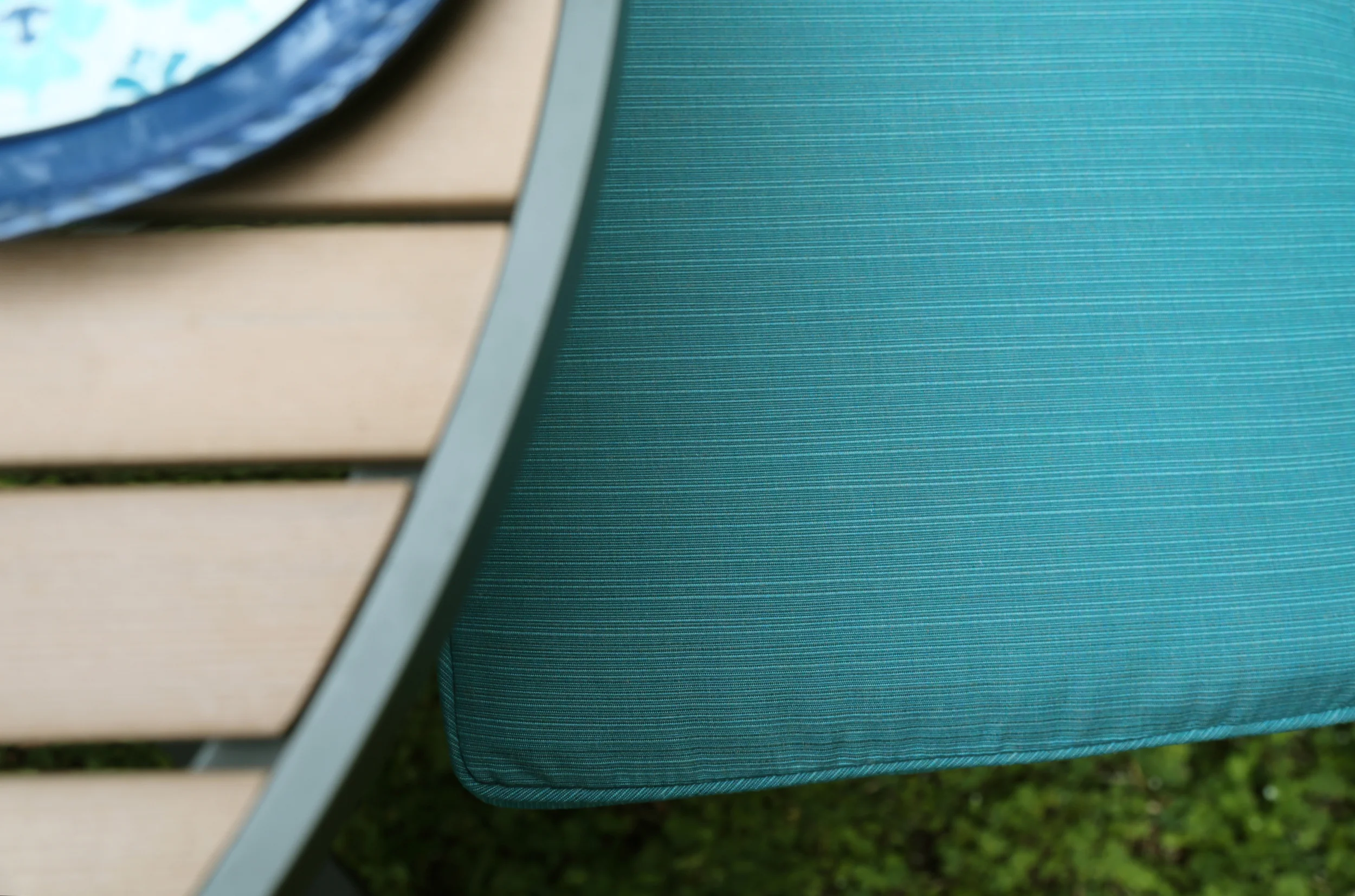AE-Outdoor-Woodbridge-Dining-Set-Patio-Furniture-Outdoor-Sunbrella-3.jpg