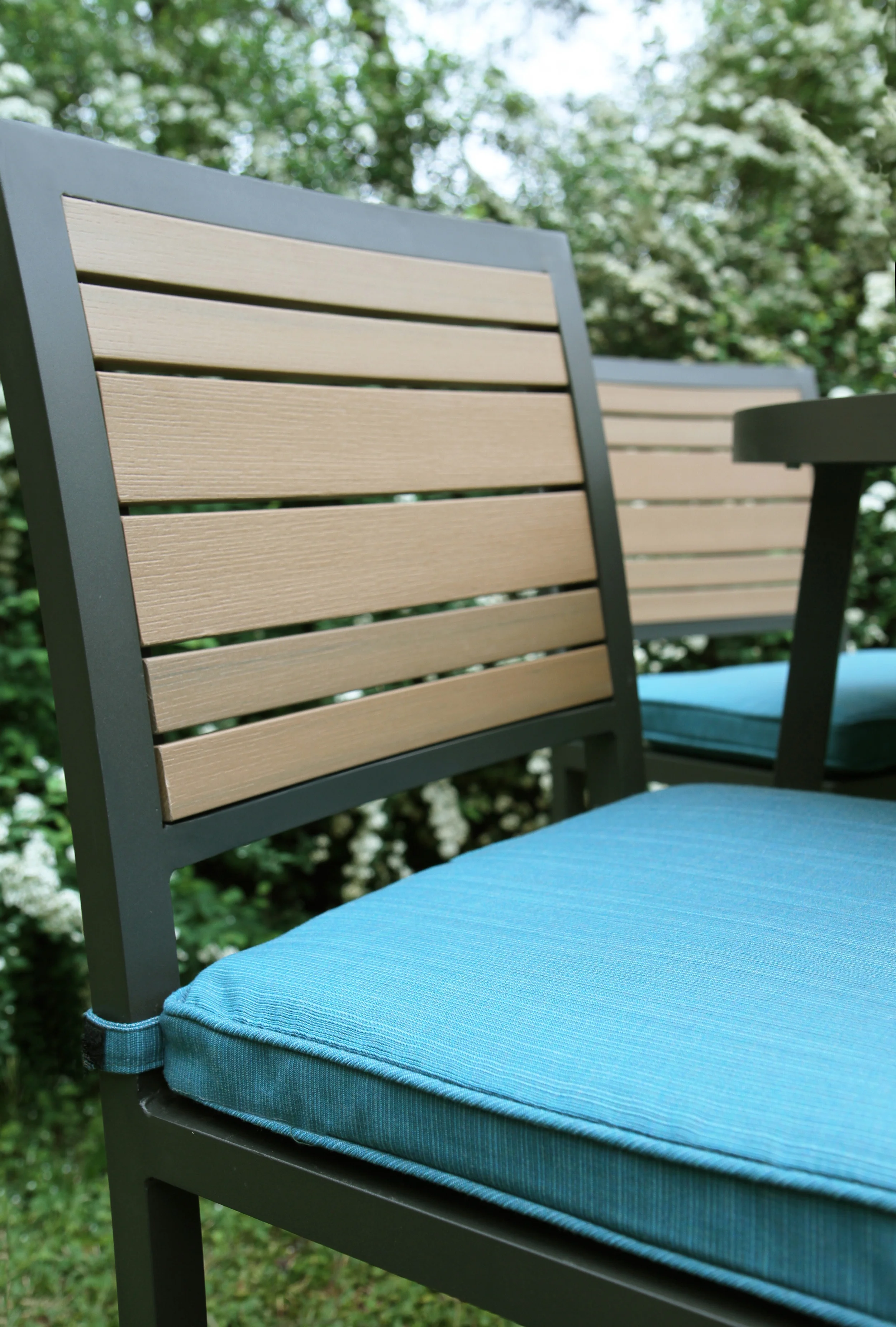 AE-Outdoor-Woodbridge-Dining-Set-Patio-Furniture-Outdoor-Sunbrella-8.jpg