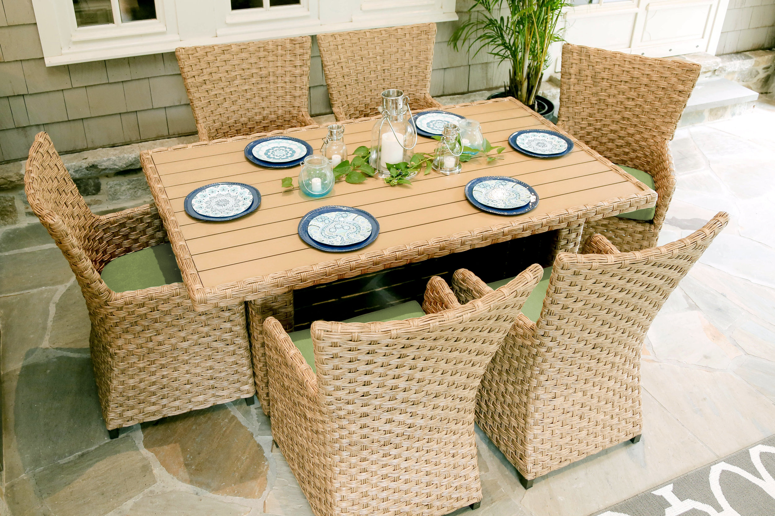 Dining 10 Green.jpg