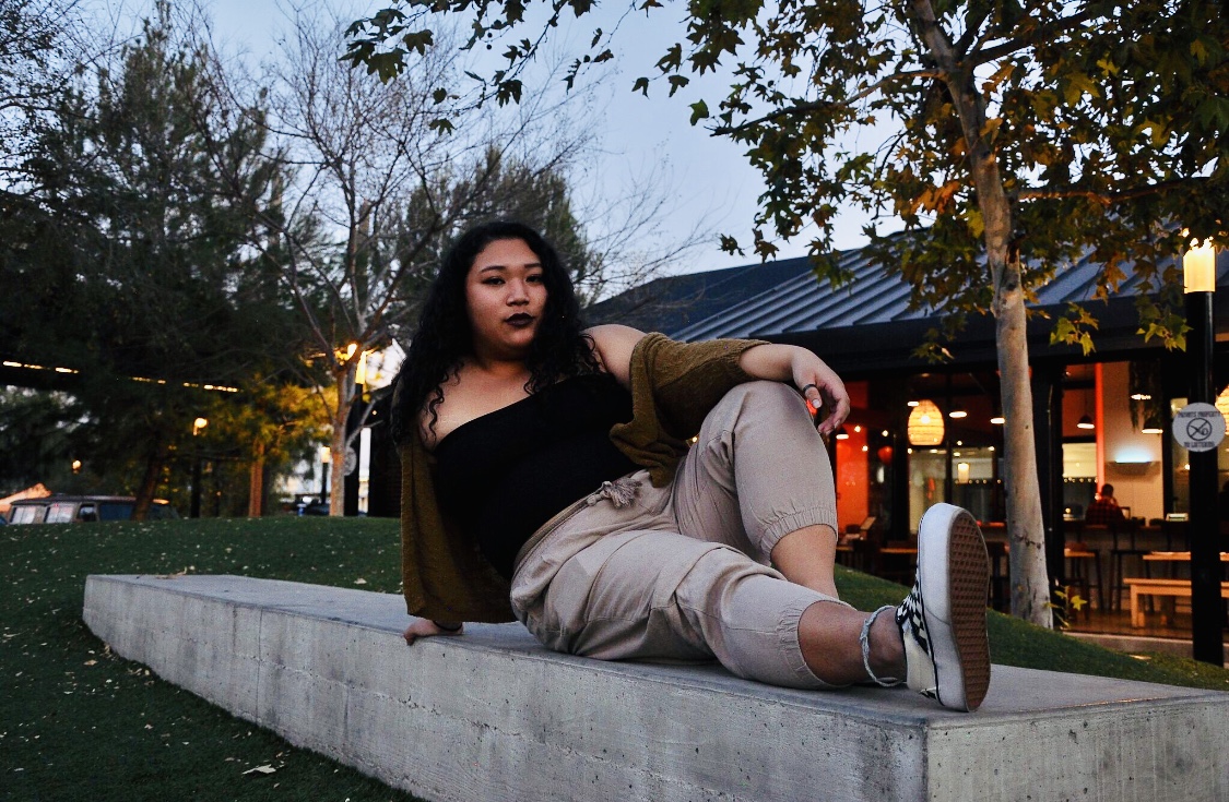 FC9F2184-2B0C-4184-94FE-32BECC9D7A11 - Social Chair.jpeg
