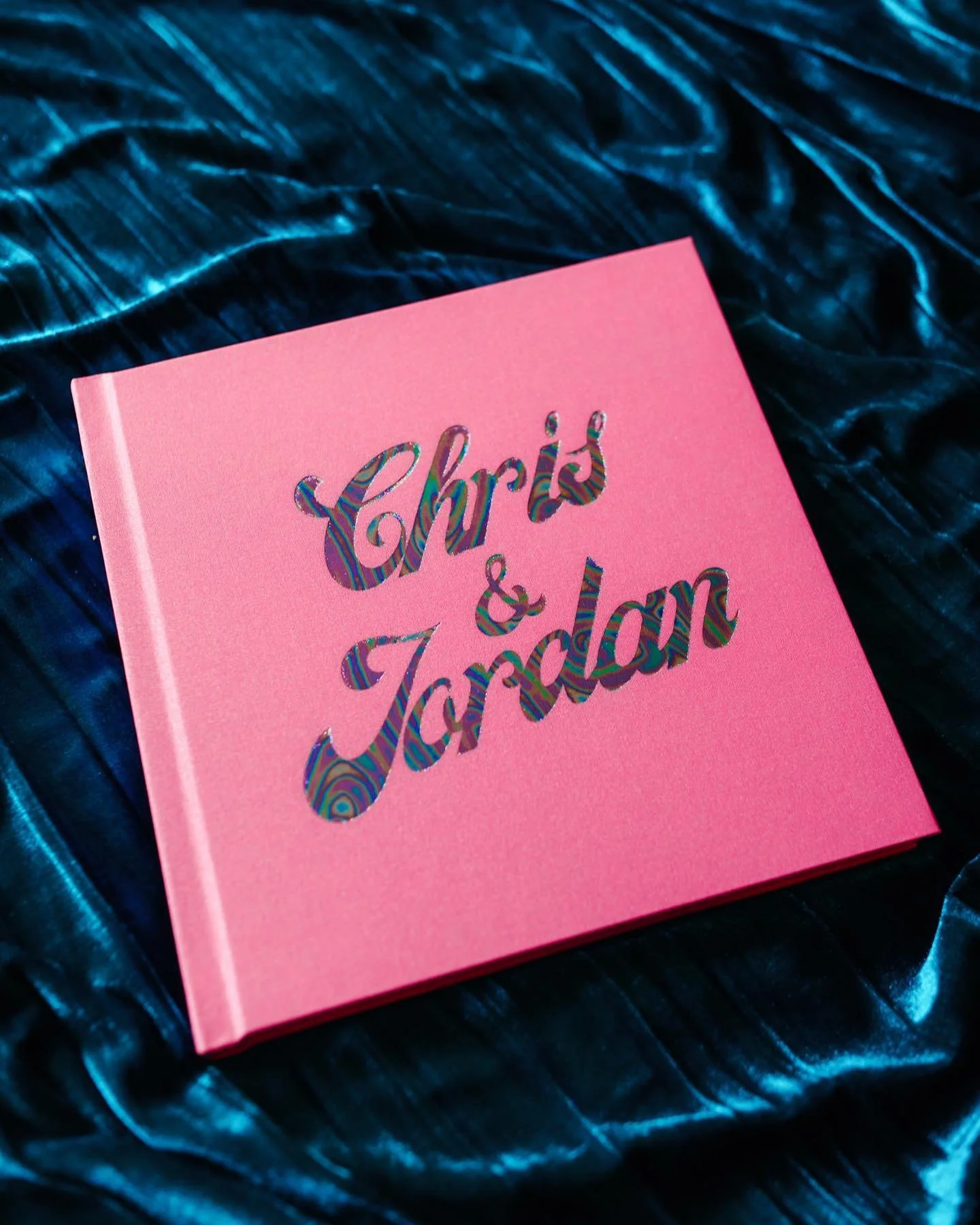 Love, fun and iridescent embossing, yes please 💕.
Loved creating this cover design for @kyraboyerweddings. @visionartbook always have the best cover options.