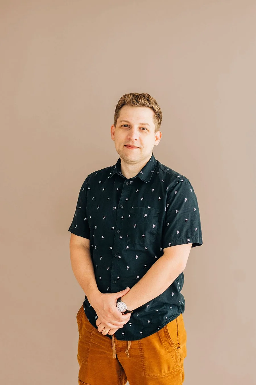 Headshot of Zach Janszen with blank background.