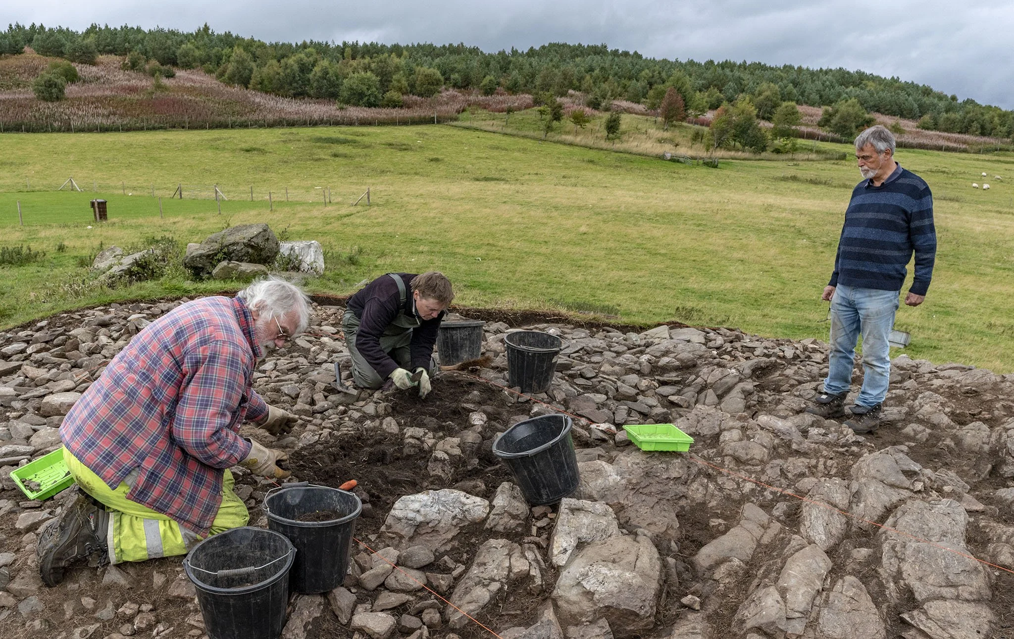 Excavating rock art in Strath Tay day 8: Test pits, drawing and cleaning