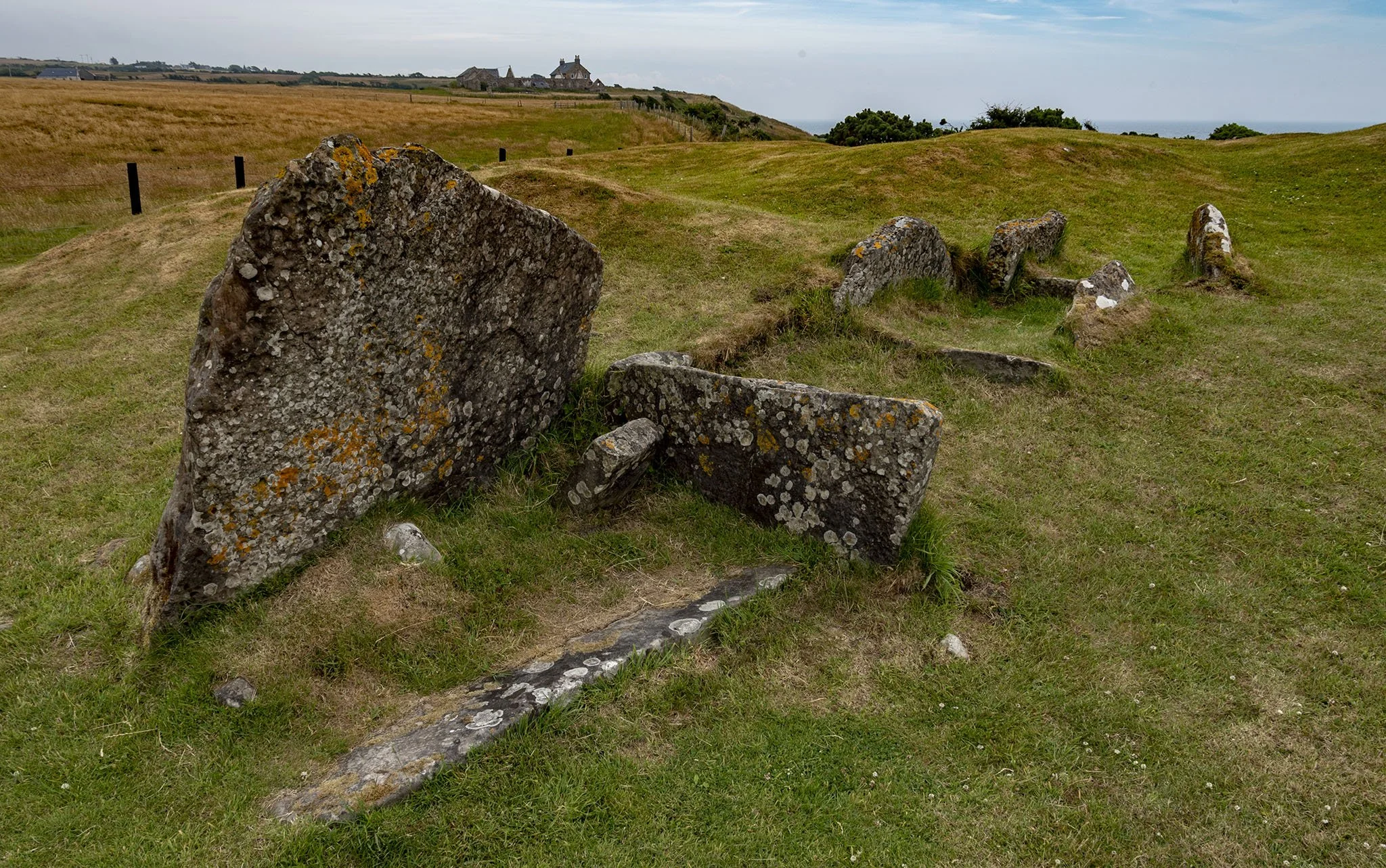 The Isle of Arran: Torrylin chambered cairn