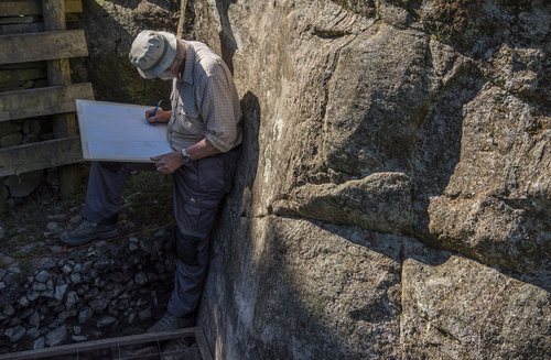 Excavating at Copt Howe day 9: Recording and replicating