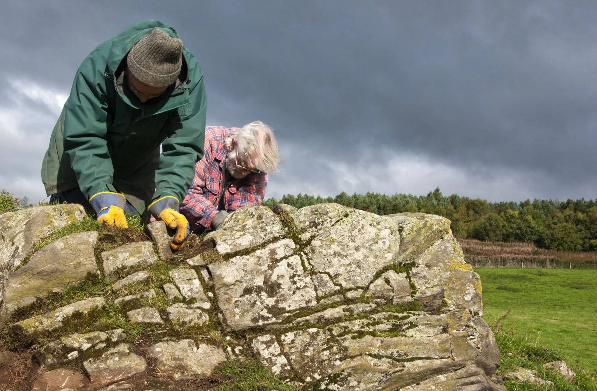 Excavating rock art in Strath Tay day 2: Removing the turf