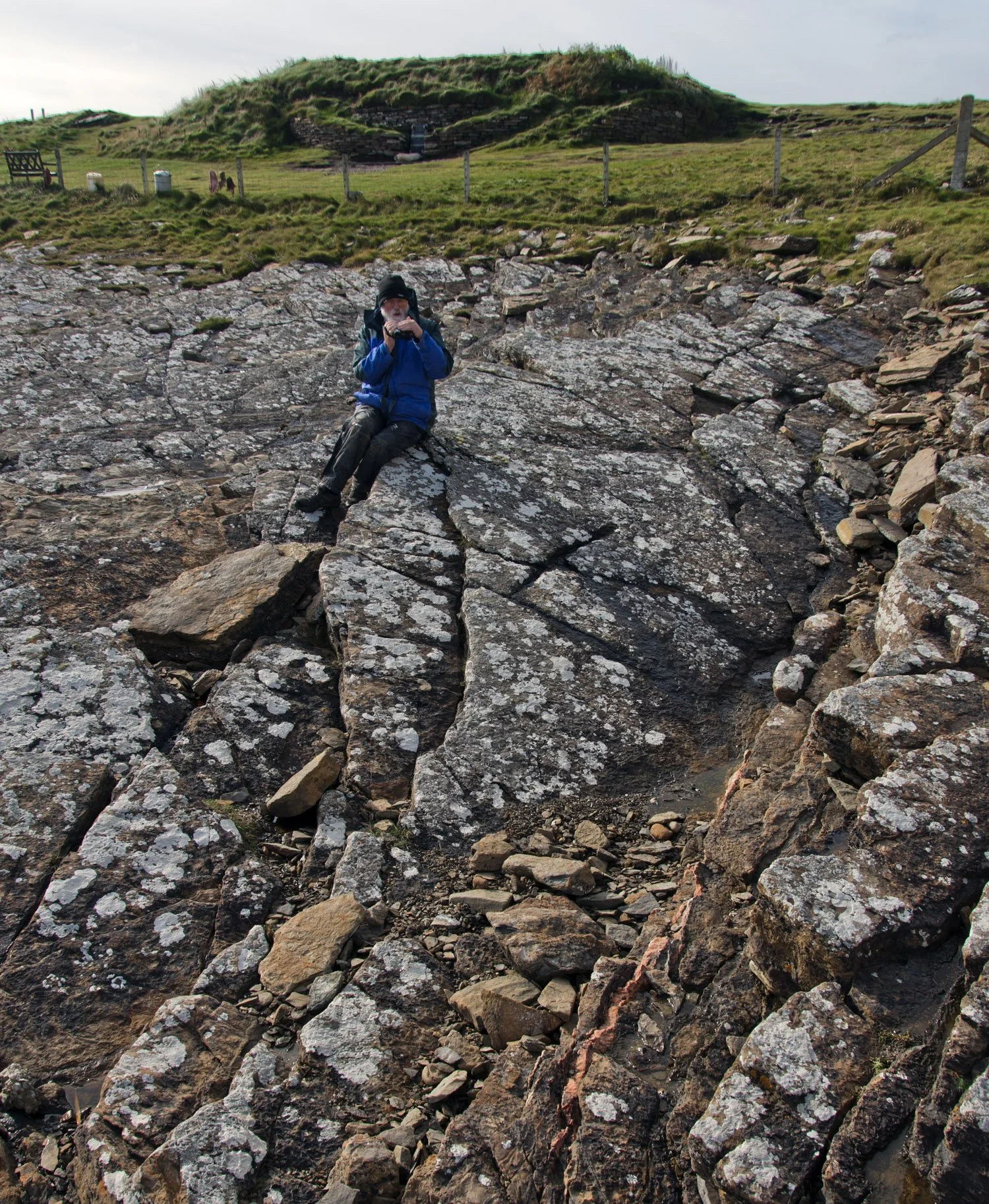 Archaeo-optics in Orkney Day 13: Quartz at the Tomb of the Eagles