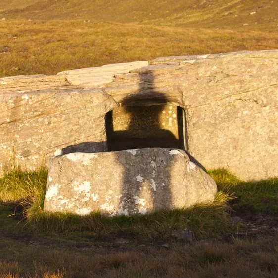 Archaeo-optics in Orkney Day 5: Spectacular sunset at the Dwarfie Stane
