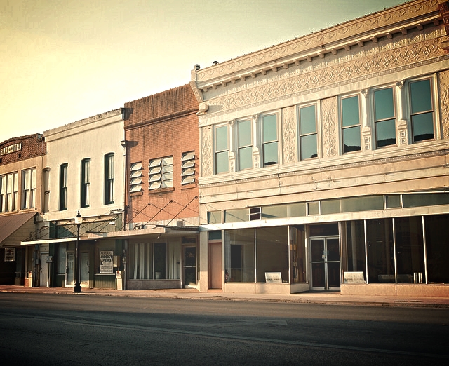 Qualitative Research & Qualitative Questions in Surveys: A 10-minute introduction