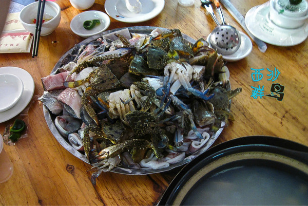 Indelicate delicacies cooked up by tourists in the Paracel Islands. Photo from the Mafengwo blogging platform.
